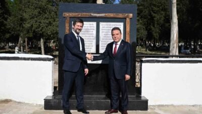 Antalya Büyükşehir Belediye Başkanı Muhittin Böcek, Macaristan Ankara Büyükelçisi Viktor