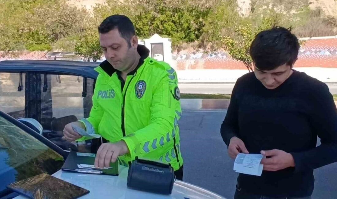 Antalya’nın Manavgat ilçesinde trafik ekiplerince gerçekleştirilen denetimlerde çok sayıda araç