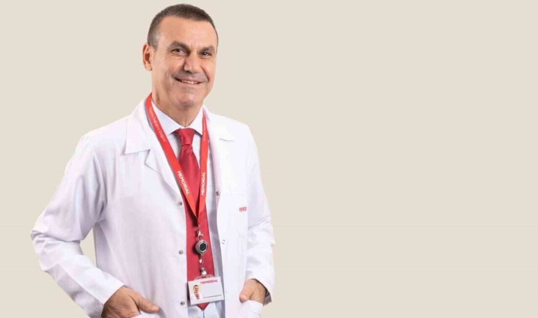 Göğüs cerrahisi uzmanı Prof. Dr. Abdullah Erdoğan, yemek borusu kanserine