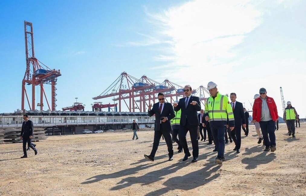 Mersin Valisi Ali Hamza Pehlivan, genişletme çalışmaları devam eden Mersin