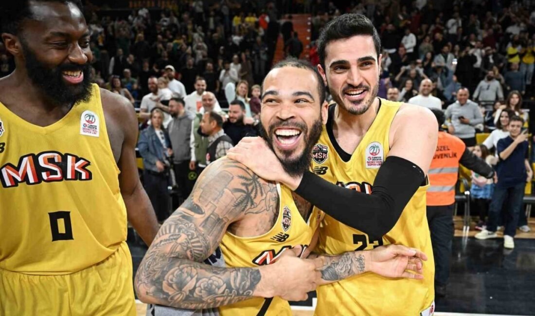 Türkiye Basketbol Süper Ligi’nde sezonun ilk yarısında elde ettiği 8