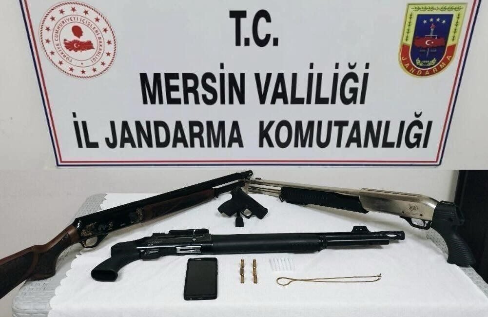 Mersin’de jandarma ekiplerinin yaptığı çalışmada bir şahsın gasp edilmesi olayıyla