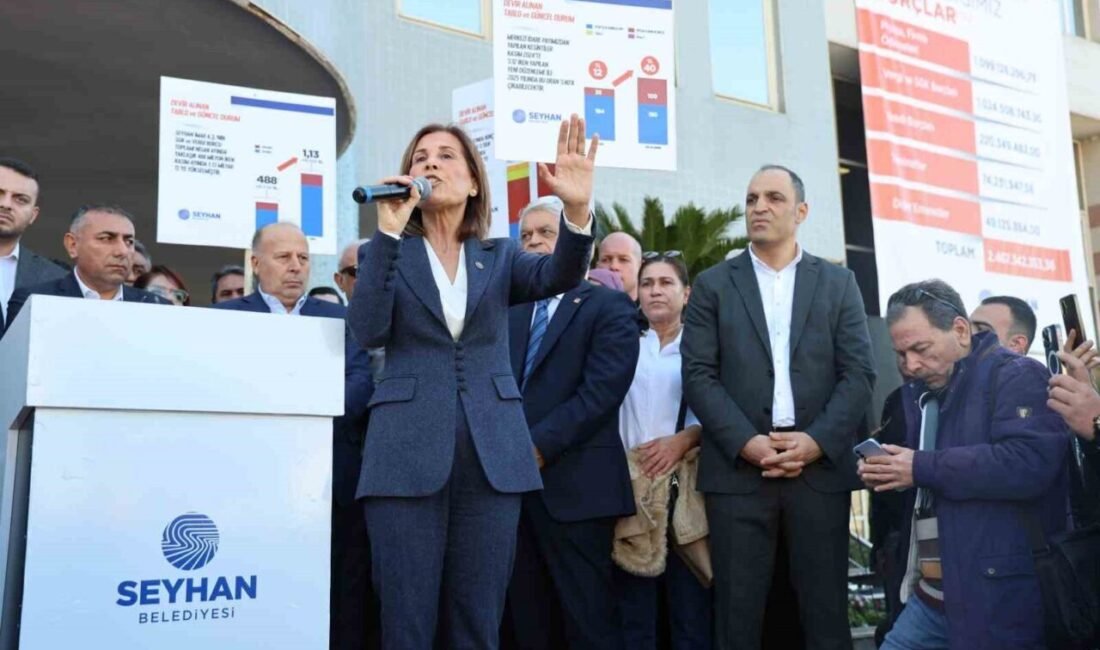 Seyhan Belediye Başkanı Oya Tekin, CHP’den İYİ Parti’ye geçen önceki