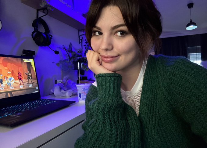 Sosyal medyada büyük tepki toplayan OnlyFans fenomeni Azra A. (takma