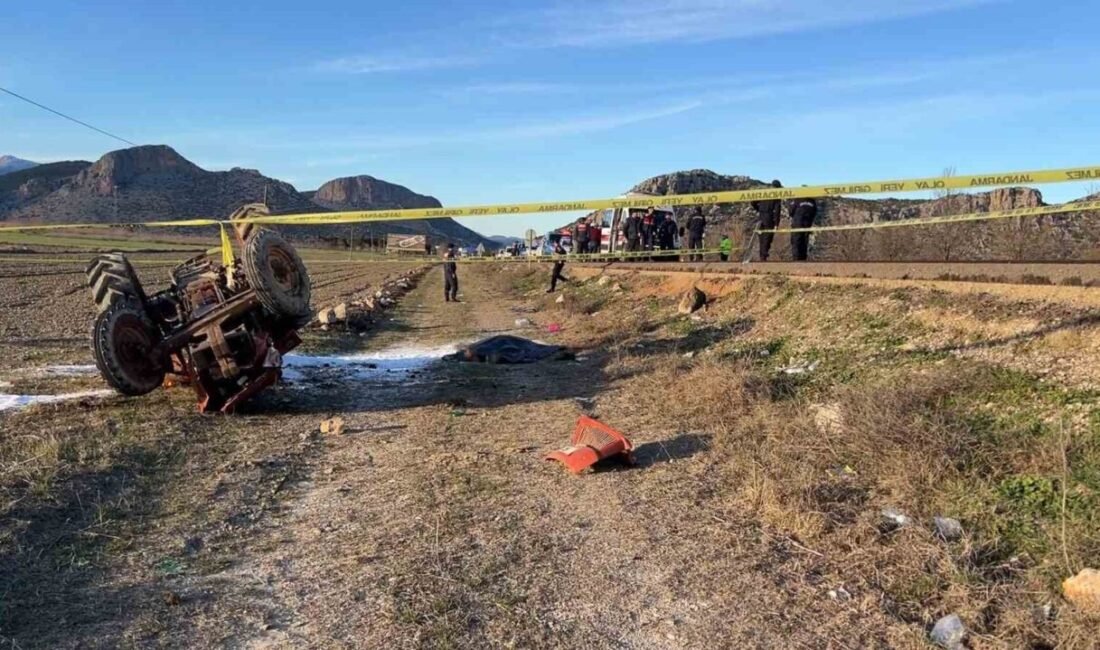 Burdur’un Bucak ilçesinde tarlaya devrilen traktörün sürücüsü hayatını kaybetti. Kaza,