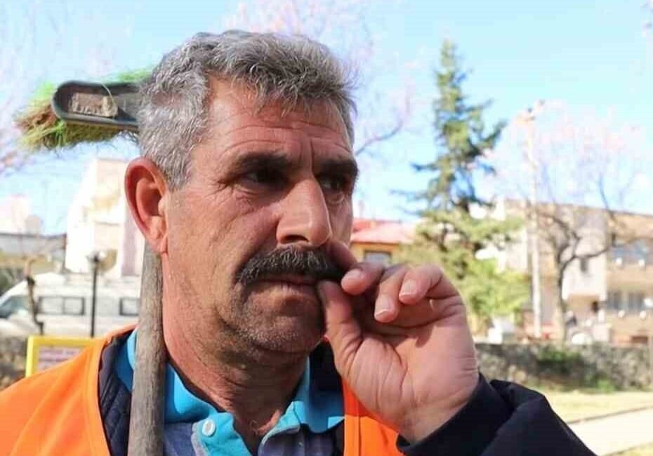 Adana’nın Kozan ilçesinde belediyenin Temizlik İşleri Müdürlüğü personelleri, çektikleri farkındalık