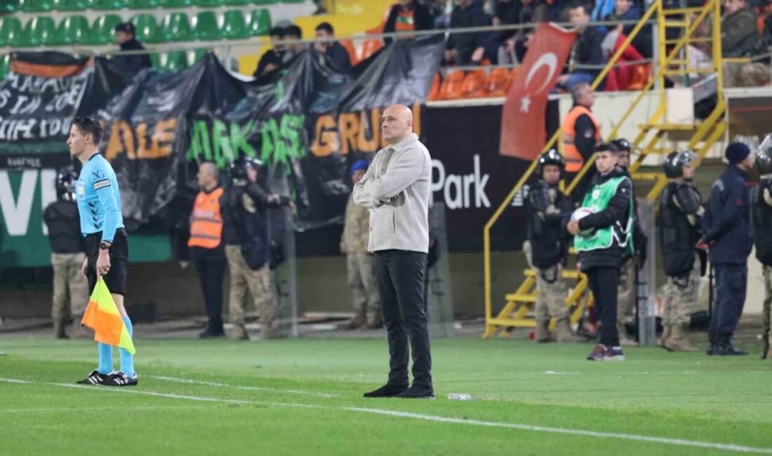 Trendyol Süper Lig’in 18. haftasında Corendon Alanyaspor, Konyaspor’u konuk ediyor.