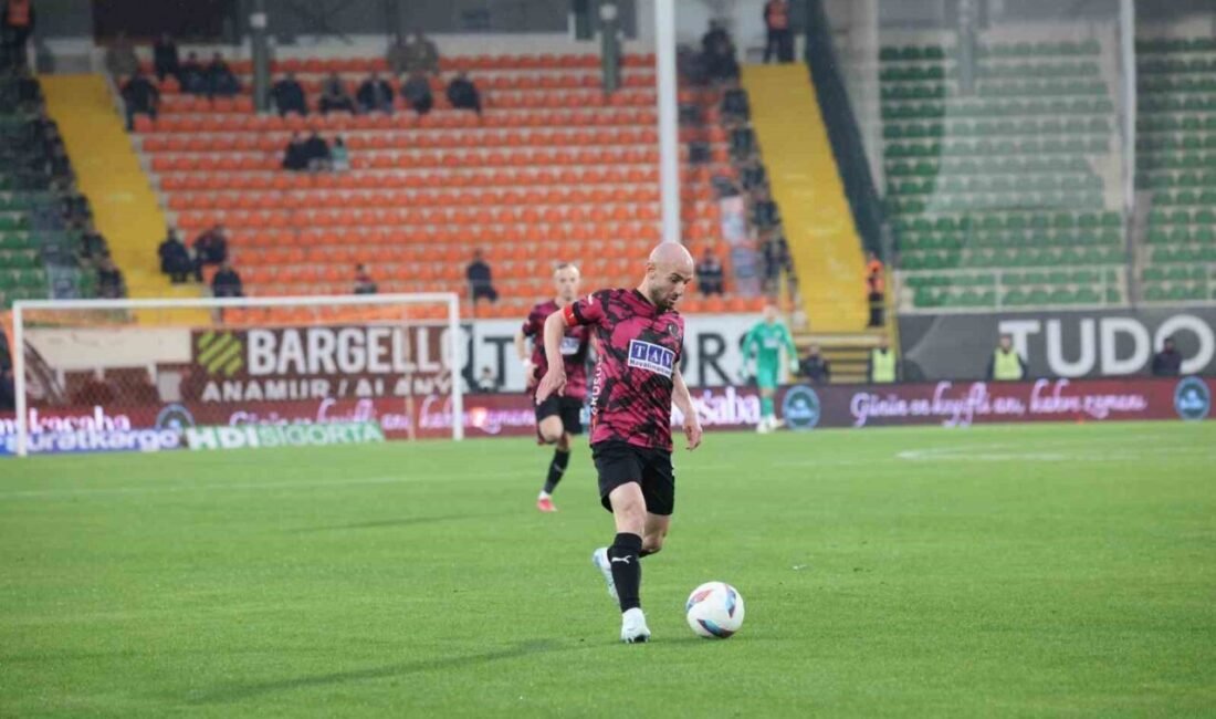 Trendyol Süper Lig’in 21. haftasında Corendon Alanyaspor, evinde karşılaştığı Başakşehir’i