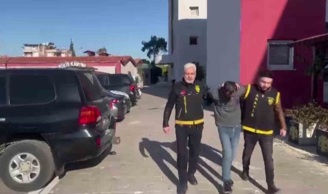 Adana’da 33 yıl hapis cezasıyla aranan hırsız, 2 farklı işyerinden