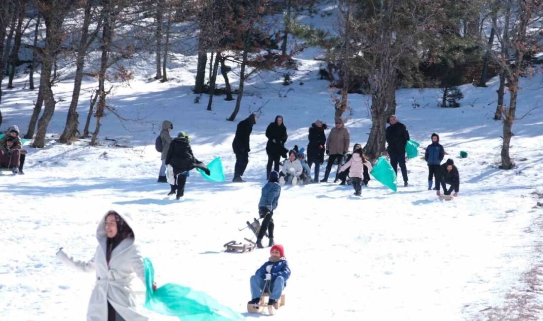 Adana’da Kuzey ilçelerde yüksek kesimlere kar yağması ile birlikte Saimbeyli