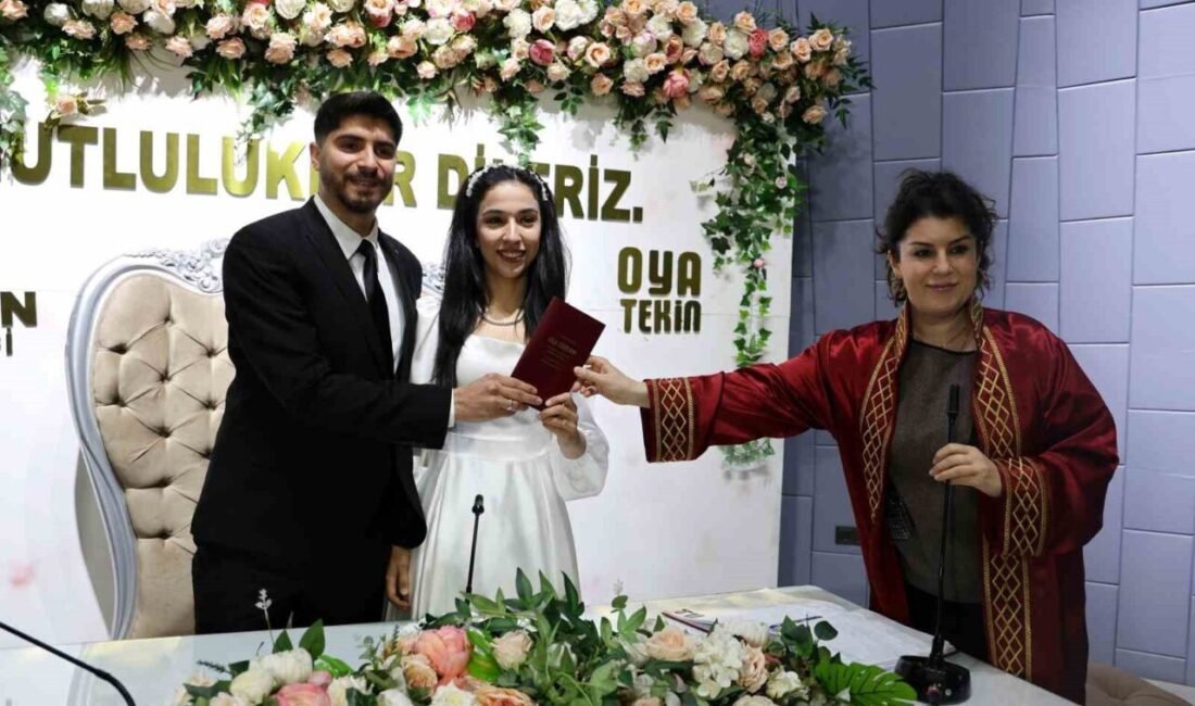Adana’da hayatlarını birleştirmek isteyen çiftler, 14 Şubat Sevgililer Günü’nde nikah