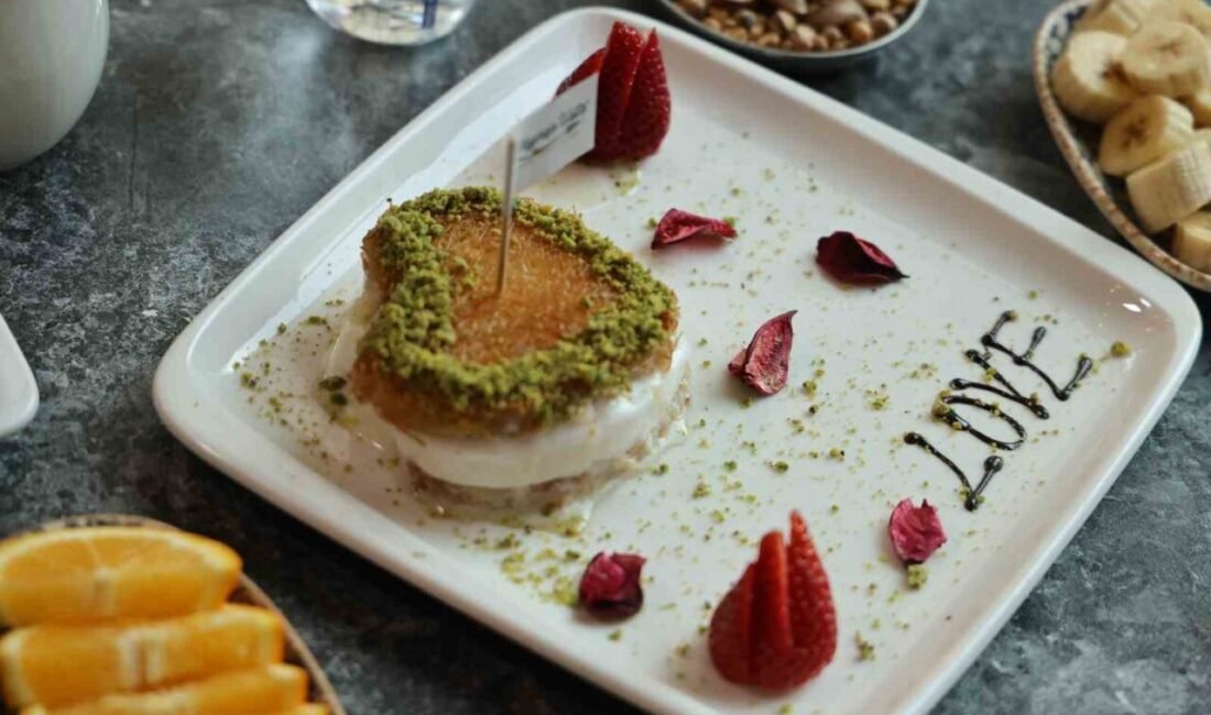 Adanalı tatlıcı, 14 Şubat Sevgililer Günü’ne özel çiftlere künefeyi ’kalp’
