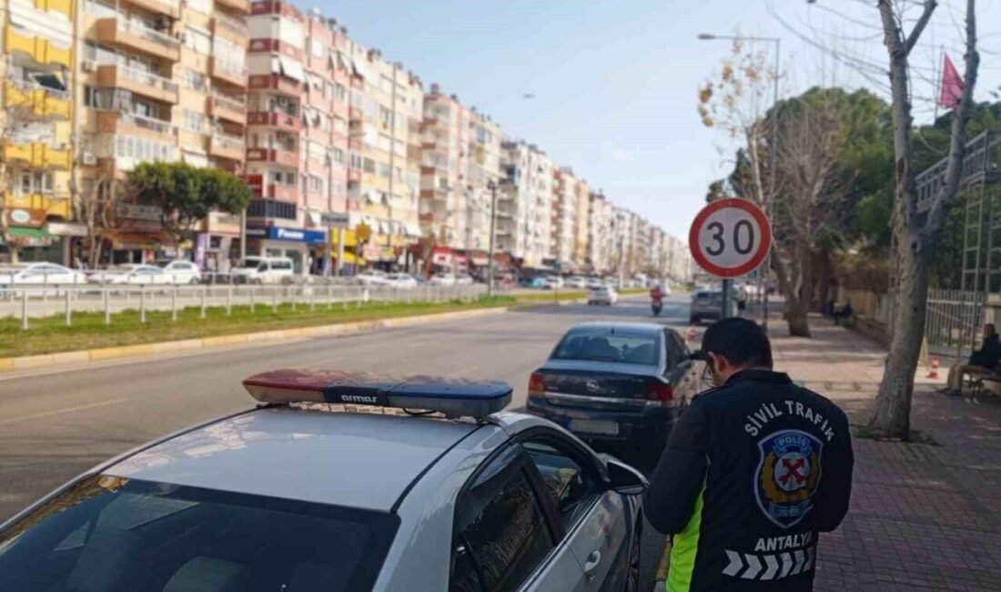 Antalya’da son 1 haftada yapılan denetimlerde 55 bin 854 araç