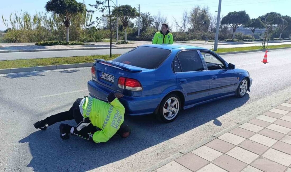 Antalya’da trafik ekiplerince yapılan denetimlerde abartı egzoz kullanarak gürültü kirliliği