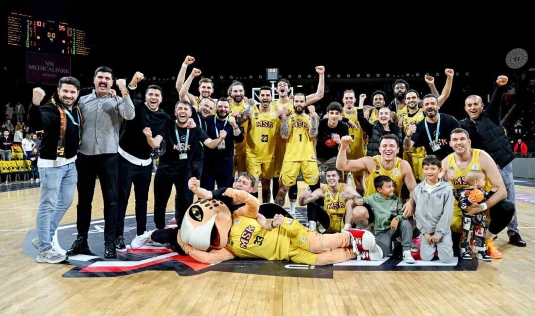 Basketbol Erkekler Türkiye Kupası çeyrek final maçında Mersin Spor Kulübü