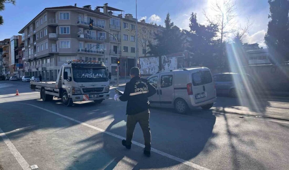 Burdur’da sabah saatlerinde direksiyon başında kalp krizi geçiren 72 yaşındaki