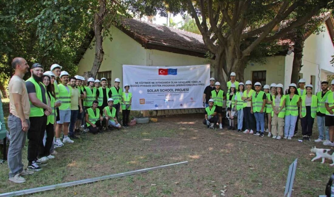 Antalya Büyükşehir Belediyesi, gençlere istihdam sağlamak ve iklim değişikliğiyle mücadelede