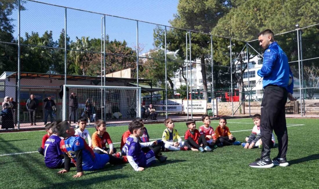 Antalya Büyükşehir Belediyesi’nin, genç yetenekleri keşfetmek ve onları Türk futboluna