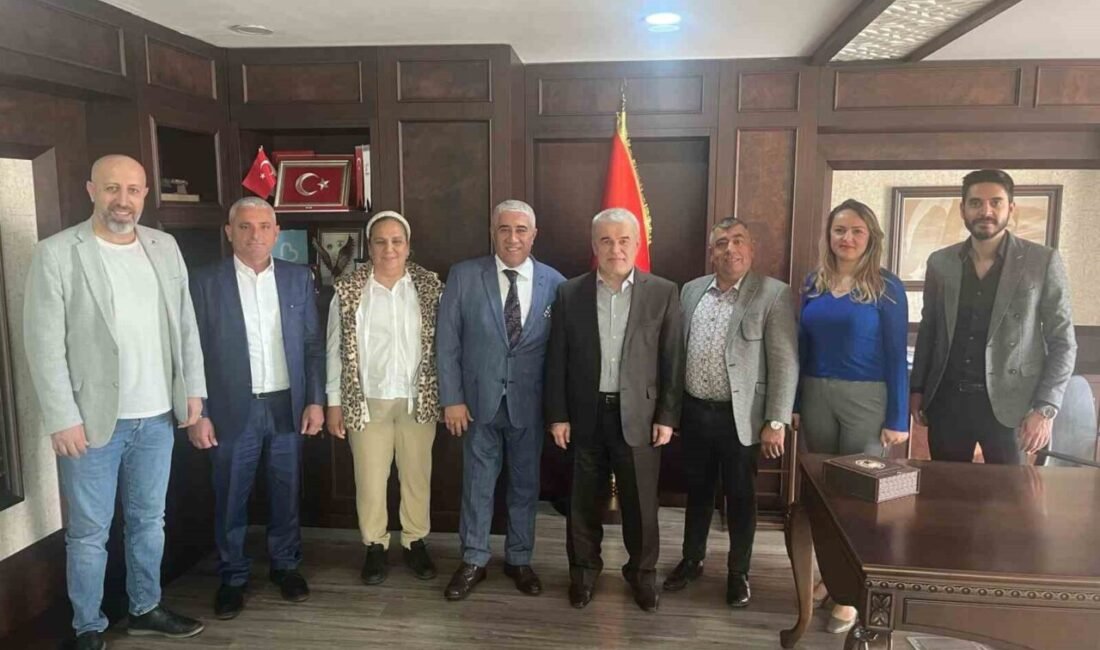 Çorum İş İnsanları Platformu Başkanı Halil Güvenbaş ve beraberindeki heyet,