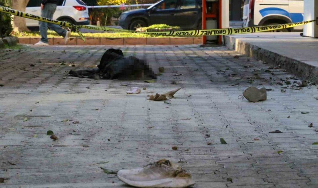 Antalya’da eski eşi Gürhan Üzer tarafından üzerine benzin dökülerek yakılan