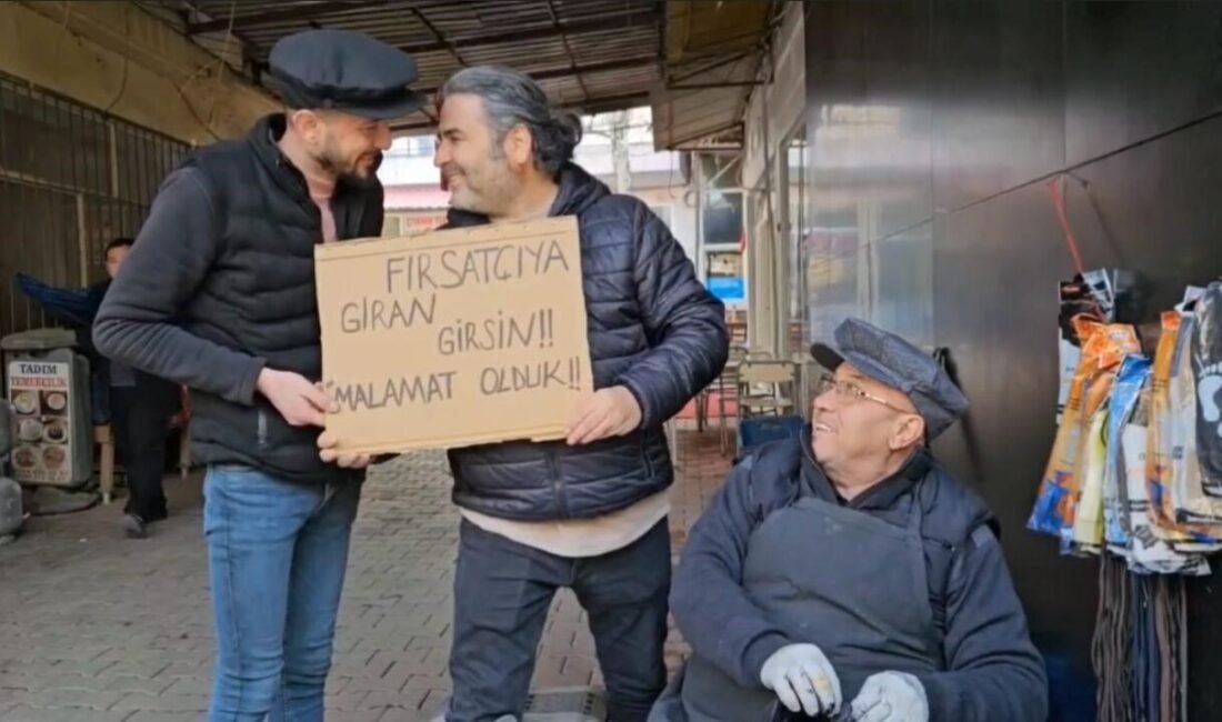 Osmaniye’de bir içerik üreticisinin arkadaşıyla birlikte bisiklet üzerinde fırsatçılarla ilgili