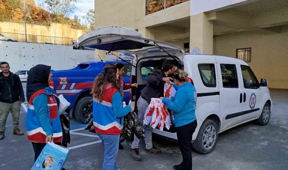 Antalya’nın Gazipaşa ilçesinde yolcu otobüsünün şarampole uçması sonucu meydana gelen