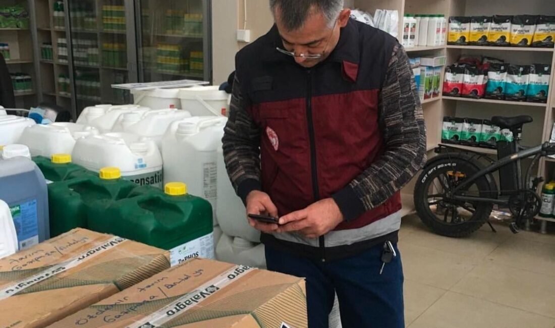 Antalya’da, Gazipaşa İlçe Tarım Müdürlüğü, çiftçilerin güvenilir gübreye ulaşmasını sağlamak