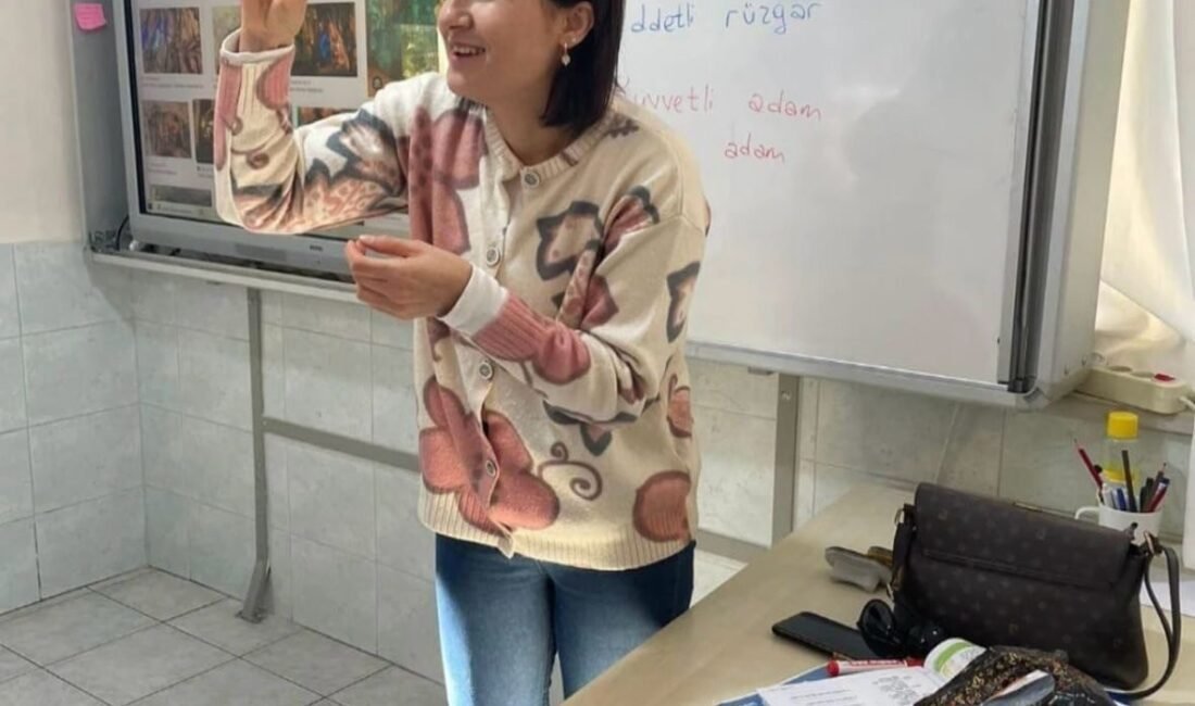 Antalya’nın Gazipaşa ilçesinde Halk Eğitimi Merkezi (HEM) Müdürlüğünce düzenlenen “Türkçe”