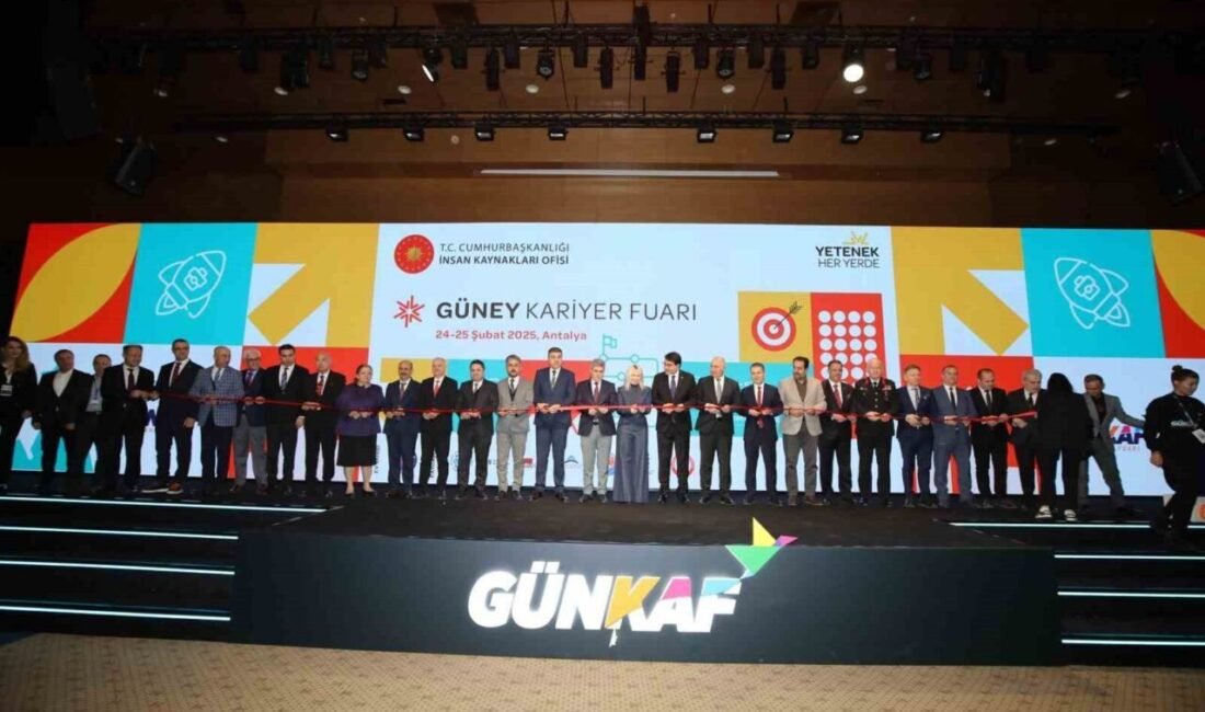 Akdeniz Üniversitesi ev sahipliğinde bölgenin en kapsamlı kariyer fuarı Güney