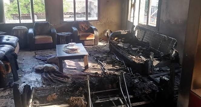 Isparta’da çıkan yangında apartman dairesinde mahsur kalan 5 kişi, itfaiye