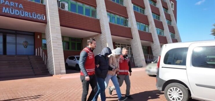 Isparta’da sahte ziynet eşyası bozdurarak 43 bin 450 TL değerinde