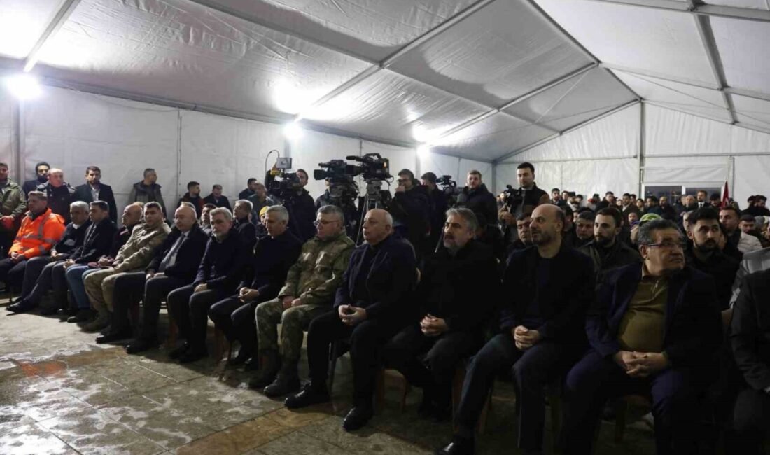 Kahramanmaraş merkezli 6 Şubat depremlerinin yıl dönümünde, hayatını kaybeden vatandaşlar