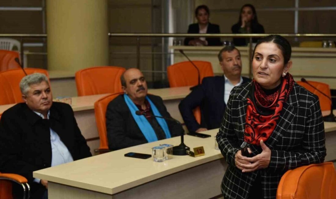 Kepez Belediyesi, ilçede görev yapan mahalle muhtarlarına yönelik afet farkındalık