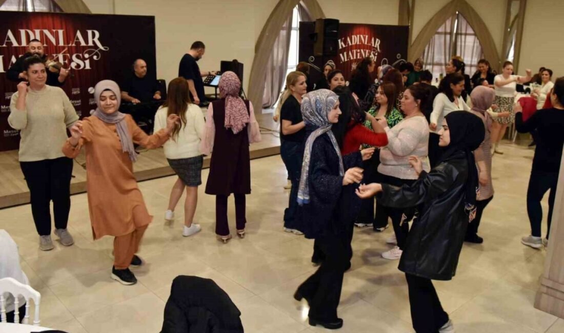 Kepez Belediyesi, sosyal etkinlikler kapsamında kadınlar matinesi düzenledi. Sosyal Yardımlaşma