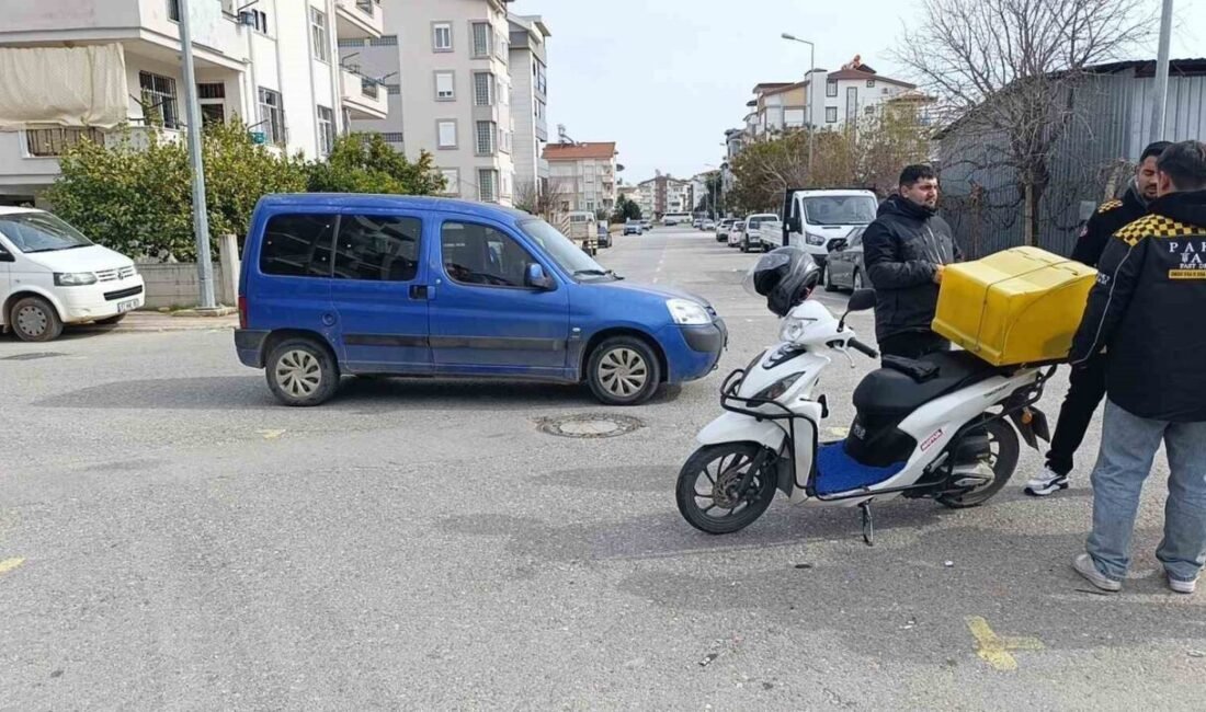 Antalya’nın Manavgat ilçesinde motosiklet ile hafif ticari aracın çarpışması sonucu