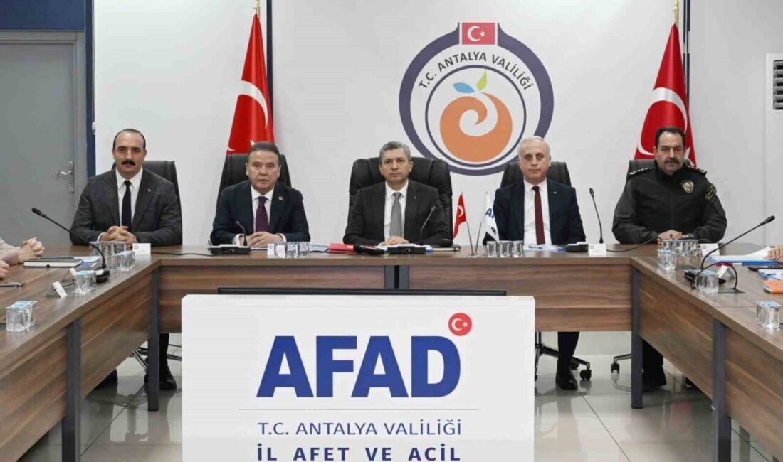 Antalya Valisi Hulusi Şahin, “Antalya’nın ve dünyanın gözbebeği olan Konyaaltı
