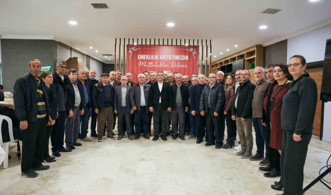 Manavgat Belediyesi, yıllarca belediyeye ve Manavgat’a hizmet veren emekli çalışanları