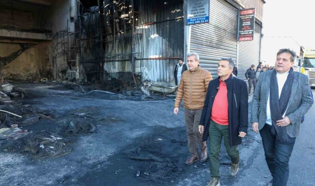 Manavgat Belediye Başkanı Niyazi Nefi Kara, Manavgat Sanayi Sitesi’nde çıkan