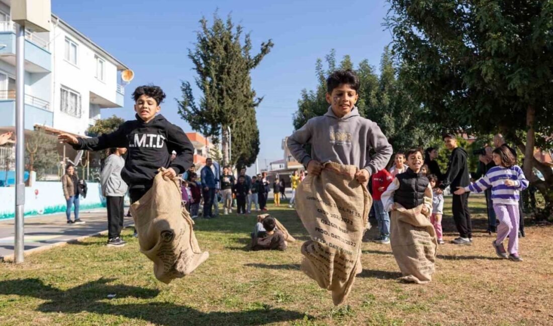 Mersin Büyükşehir Belediyesi, çocukların dolu dolu vakit geçirmesi amacıyla düzenlediği