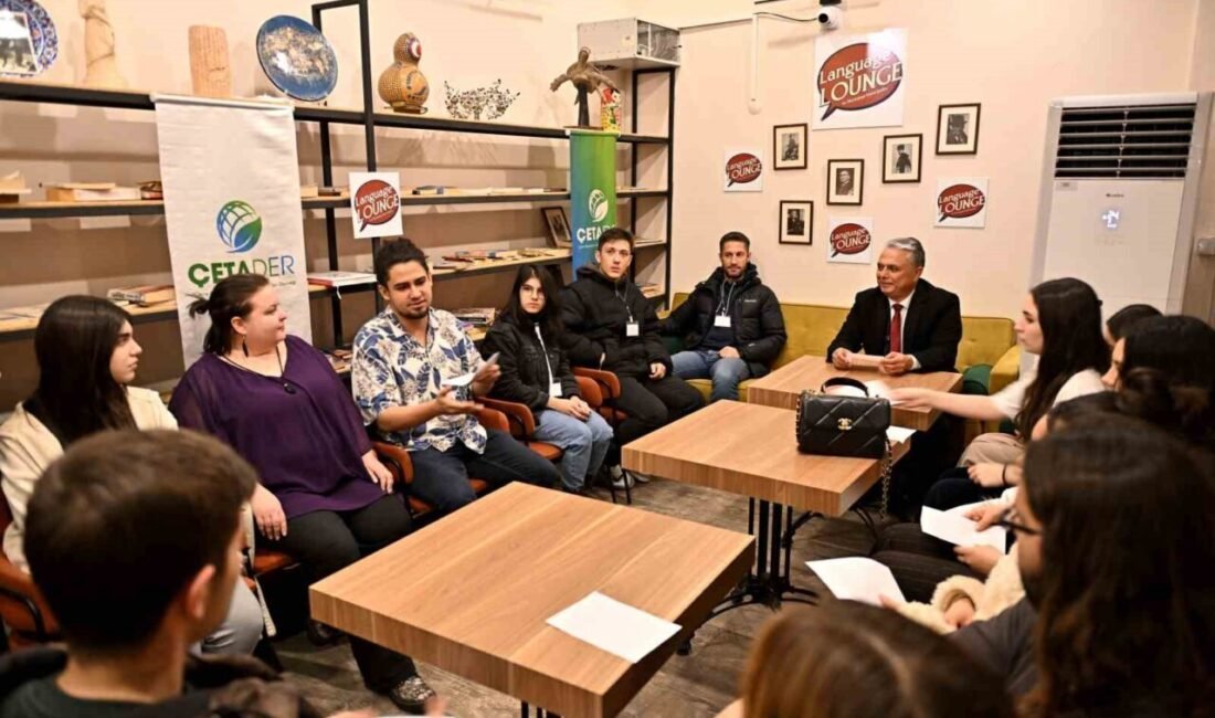 Muratpaşa Belediyesi’nin İngilizce konuşma becerilerini geliştirmek isteyenler için ücretsiz olarak