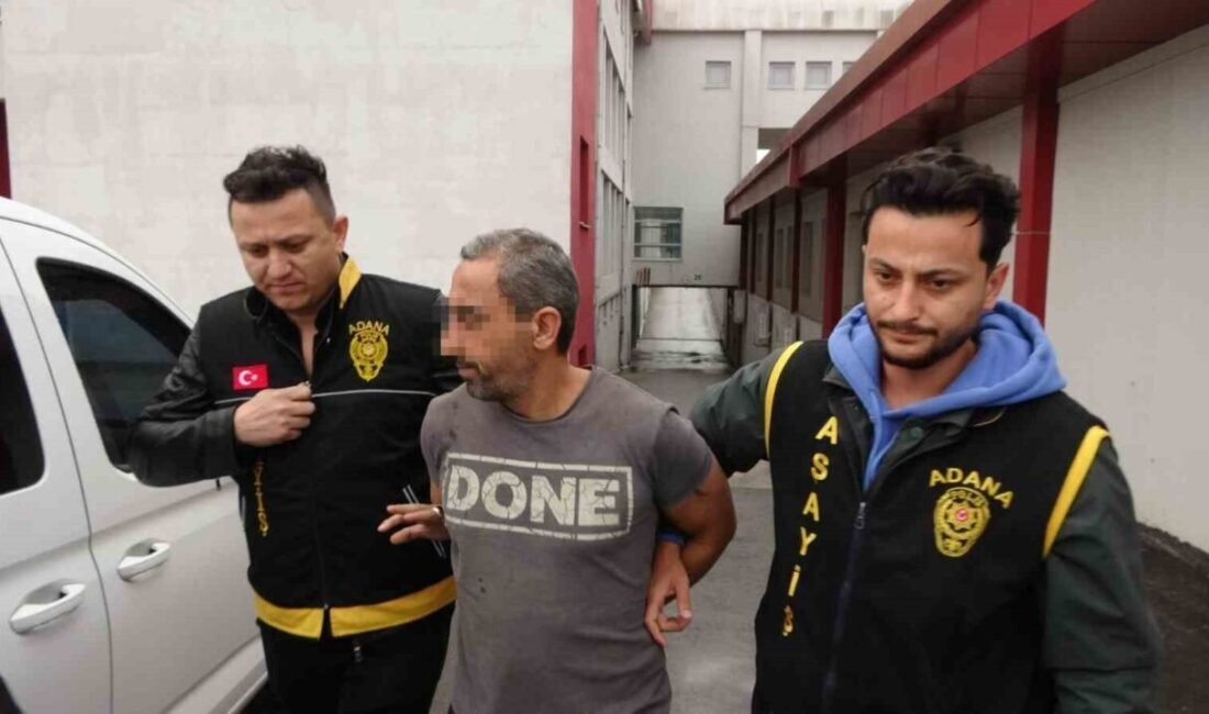 Adana’da Optimum AVM’deki kuyumcuya girip 3 kilo altın ve 100