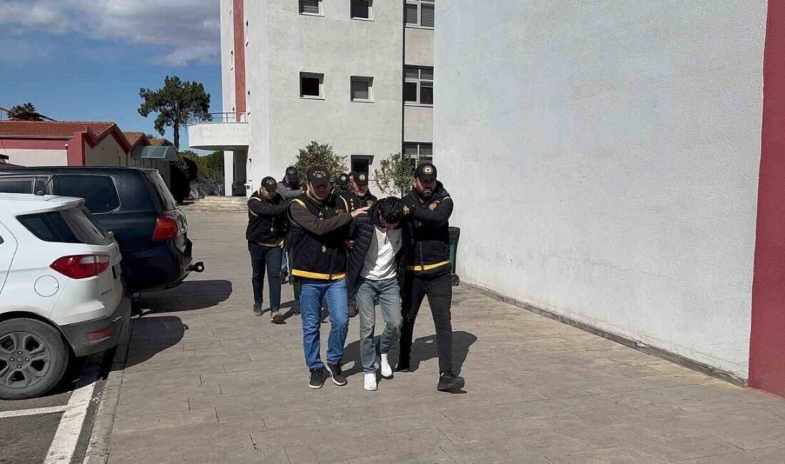 Adana’da sağlık kabinine silahlı saldırı yapıp ardından telefonla arayıp, “Bu