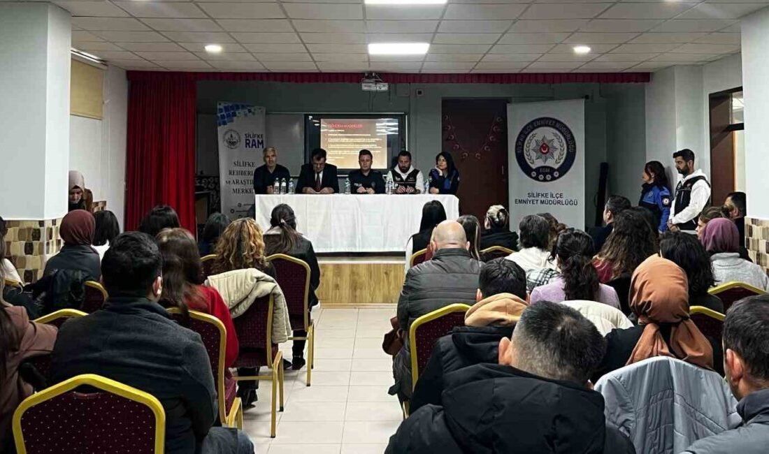 Mersin’in Silifke ilçesinde rehber öğretmenlere yönelik bağımlılıkla mücadele konusunda bilgilendirme