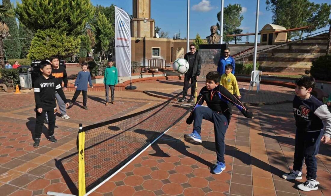 Antalya Büyükşehir Belediyesi’nin ’Spor Antalya Mahallemde’ etkinliği Döşemealtı Yeşilbayır Mahallesi’nde