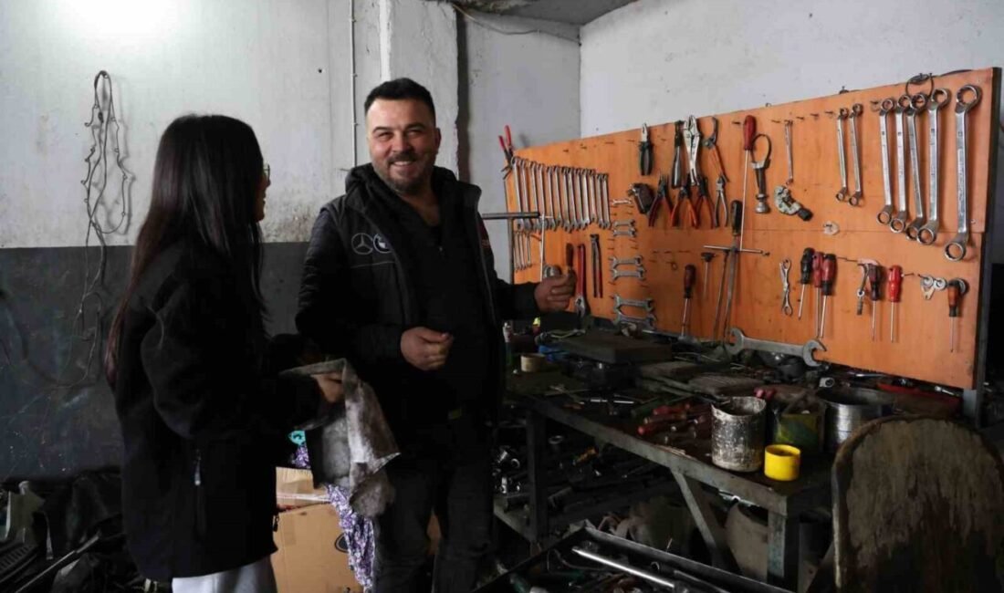 Adana’nın Kozan ilçesinde sanayi sitesinde tatilde oto tamircisi babasına yardım