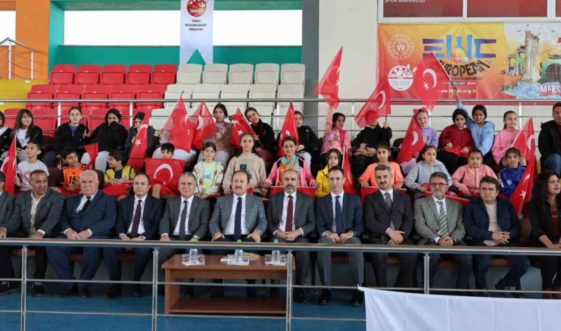 Mersin’de düzenlenen Üniversiteler Arası (ÜniLig) Türkiye Bocce Şampiyonası başladı. Toroslar