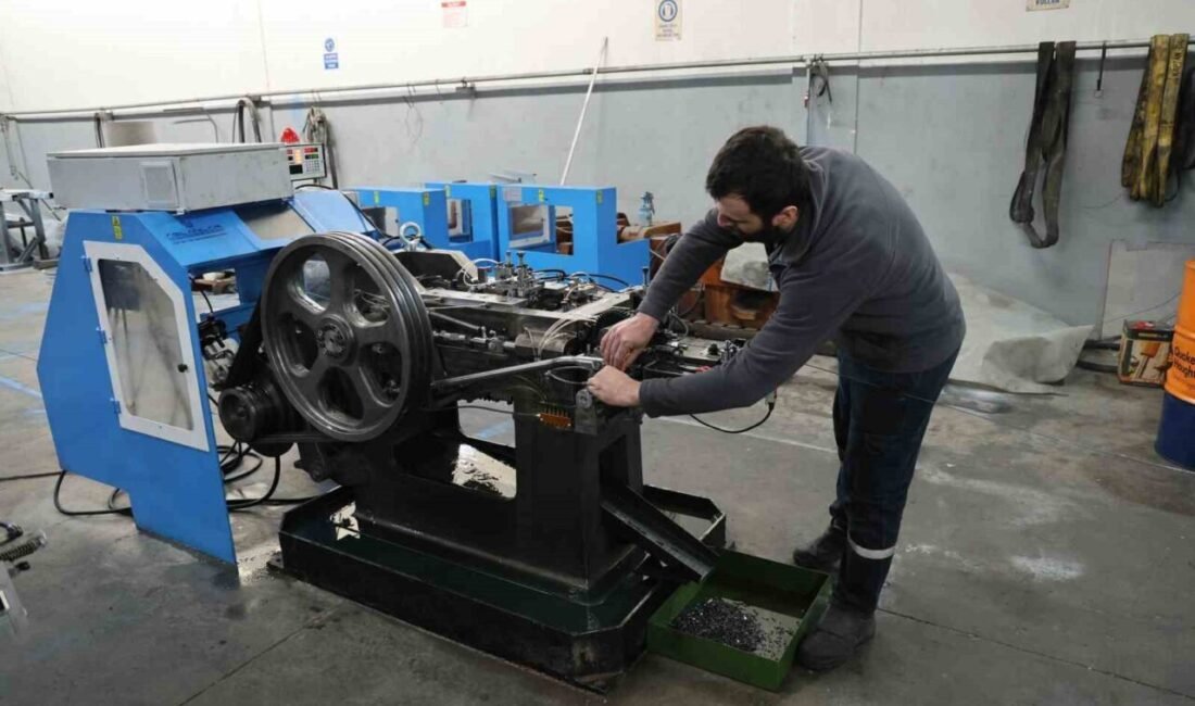 Adana’da bir firma yerli ve milli perçin makinesi üretti. Firma,