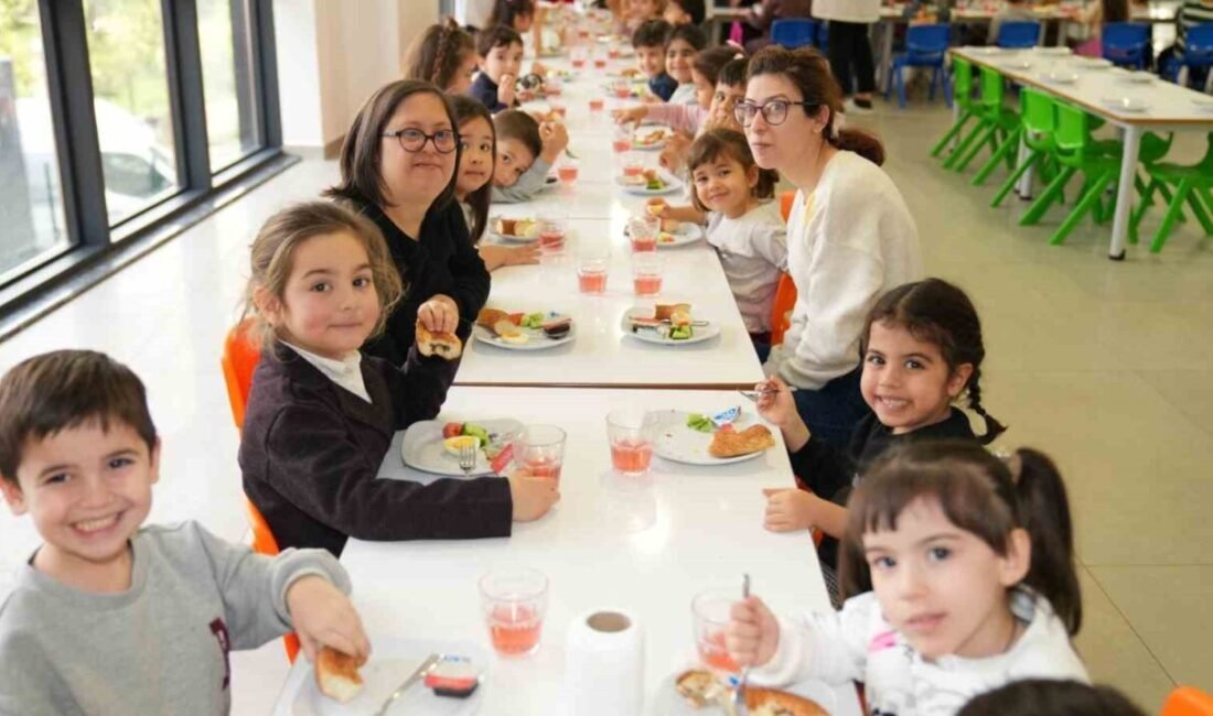 Alanya Belediyesi Engelsiz Park ve Yaşam Merkezi’nde yürütülen Engelsiz Mutfak