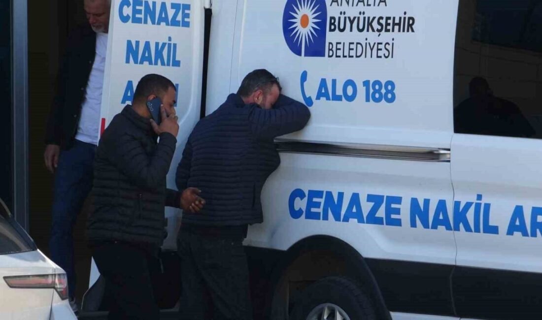 Antalya’da dün akşam geçirdiği trafik kazasında hayatını kaybeden üniversite öğrencisi