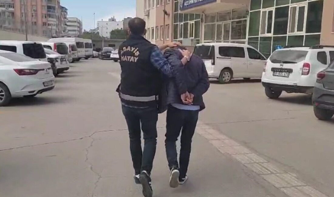 Hatay’da Emniyet Müdürlüğü görevlilerince aranan şahısların yakalanmasına yönelik yapılan çalışmada